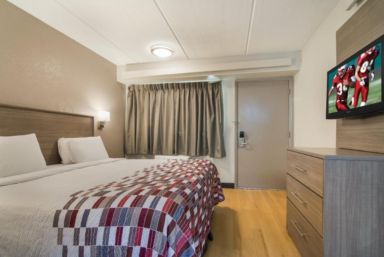 Red Roof Inn Durham - Triangle Park Экстерьер фото